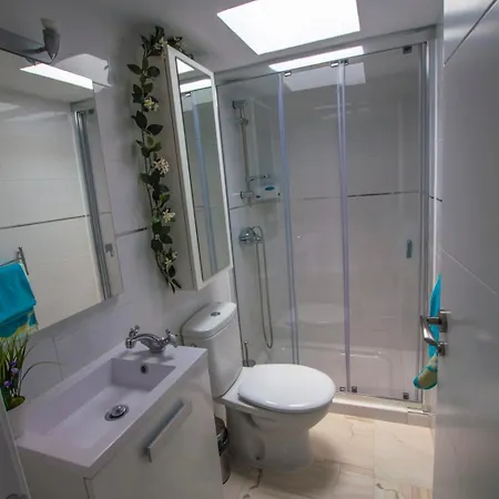 Apartment Casa Oceano On The Front Line With Amazing Sea Views Puerto del Carmen (Lanzarote)